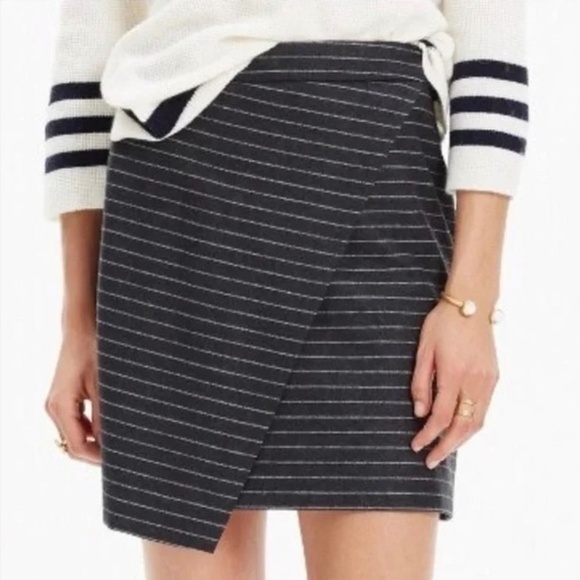 MADEWELL Wool Gray Striped Mini Skirt Academia Collegiate Faux Wrap Size 4 - Picture 1 of 13